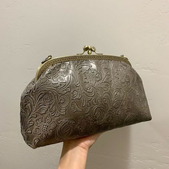 Handsewn Genuine Leather Floral Embossed Double Kiss-lock Clutch/Shoulder Bag - Picture 7 of 14